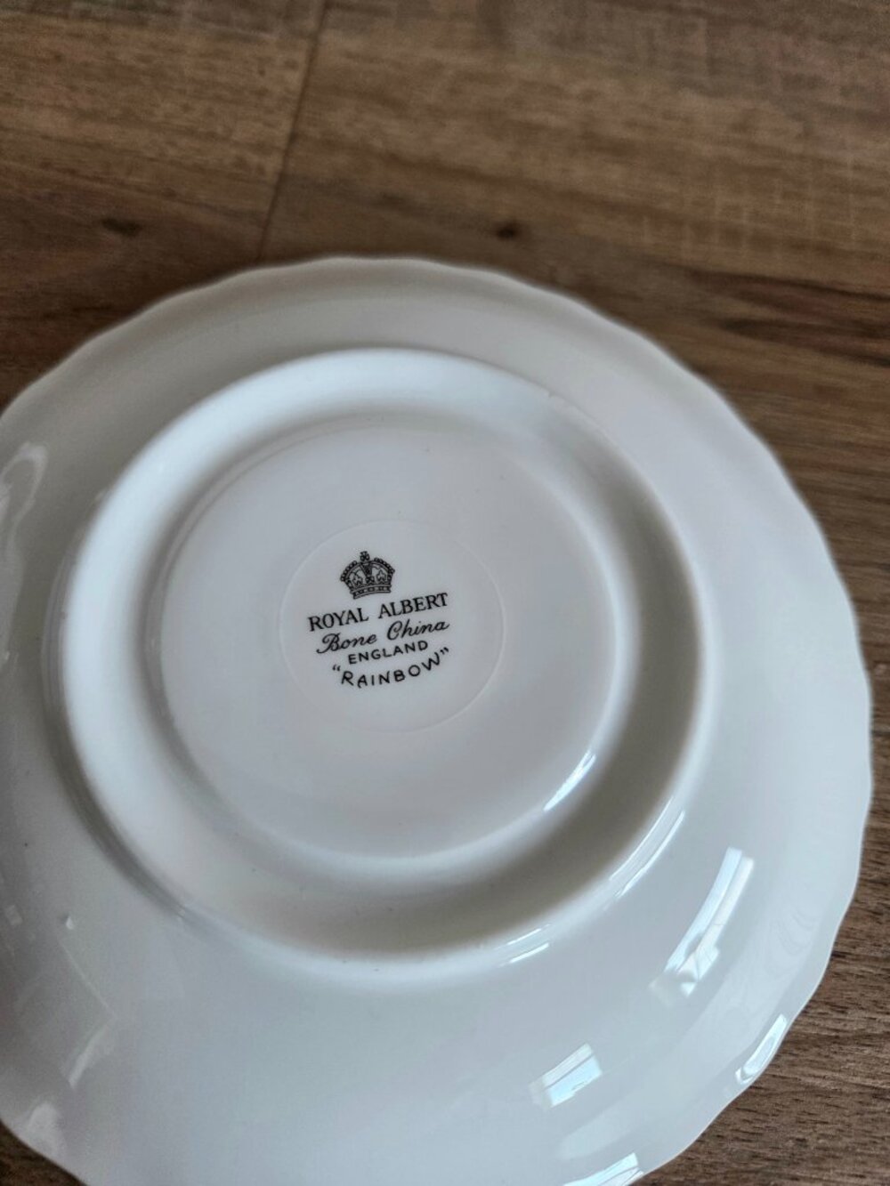 Vintage Royal Albert Bone China England ''Rainbow'' Cup and Saucer - Picture 7 of 8